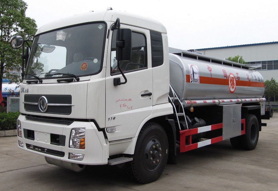  東風天錦運油車14立方