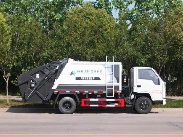 國(guó)六江鈴順達(dá)藍(lán)牌4方壓縮式垃圾車