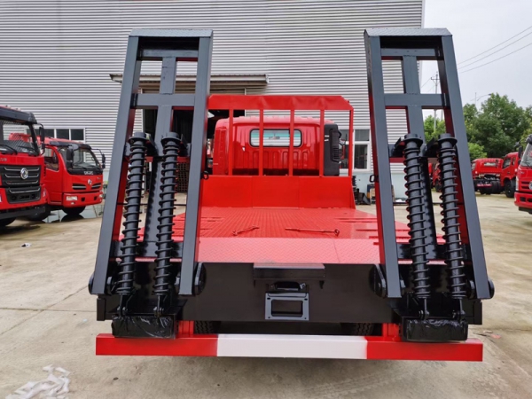 重汽王牌小黃牌平板運(yùn)輸車