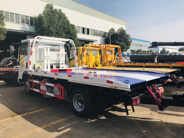 重汽豪曼藍牌一拖二清障車