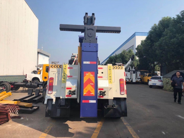 國(guó)六解放25噸拖吊聯(lián)體清障車