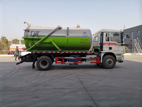 陜汽單橋11方吸污車