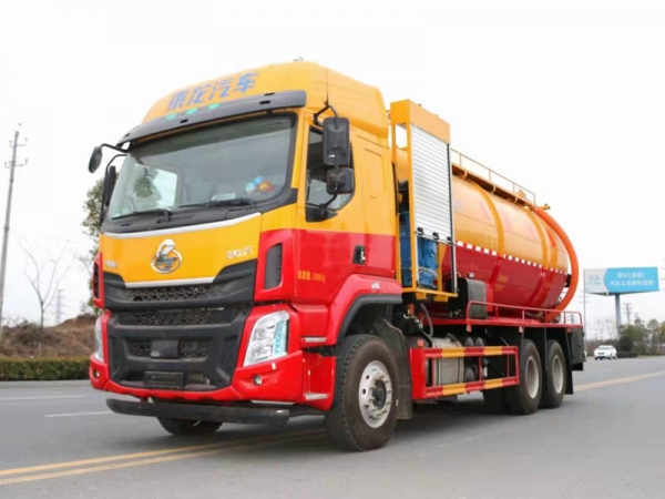 柳汽乘龍22方清洗吸污車(chē)