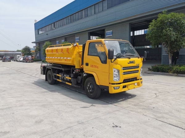 江鈴順達5方清洗吸污車，地下室專用