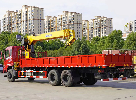 東風D3V后八輪12噸隨車吊