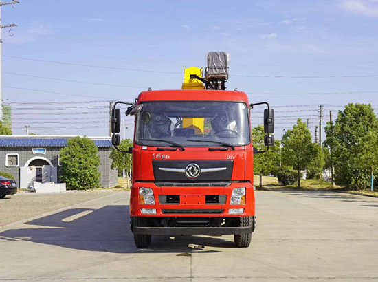 東風D3V后八輪12噸隨車吊
