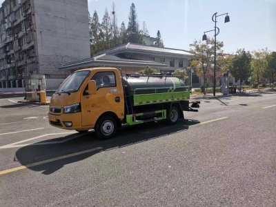 東風(fēng)途逸藍牌清洗吸污車