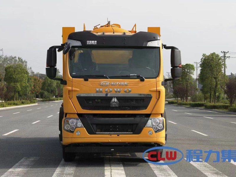 重汽豪沃22方清洗吸污車