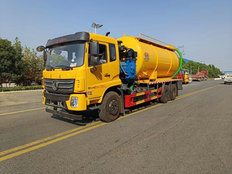 東風(fēng)后八輪22方管道疏通車(chē)