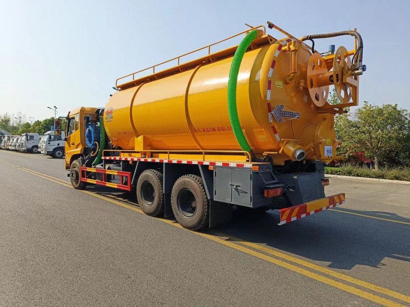 東風(fēng)后八輪22方管道疏通車