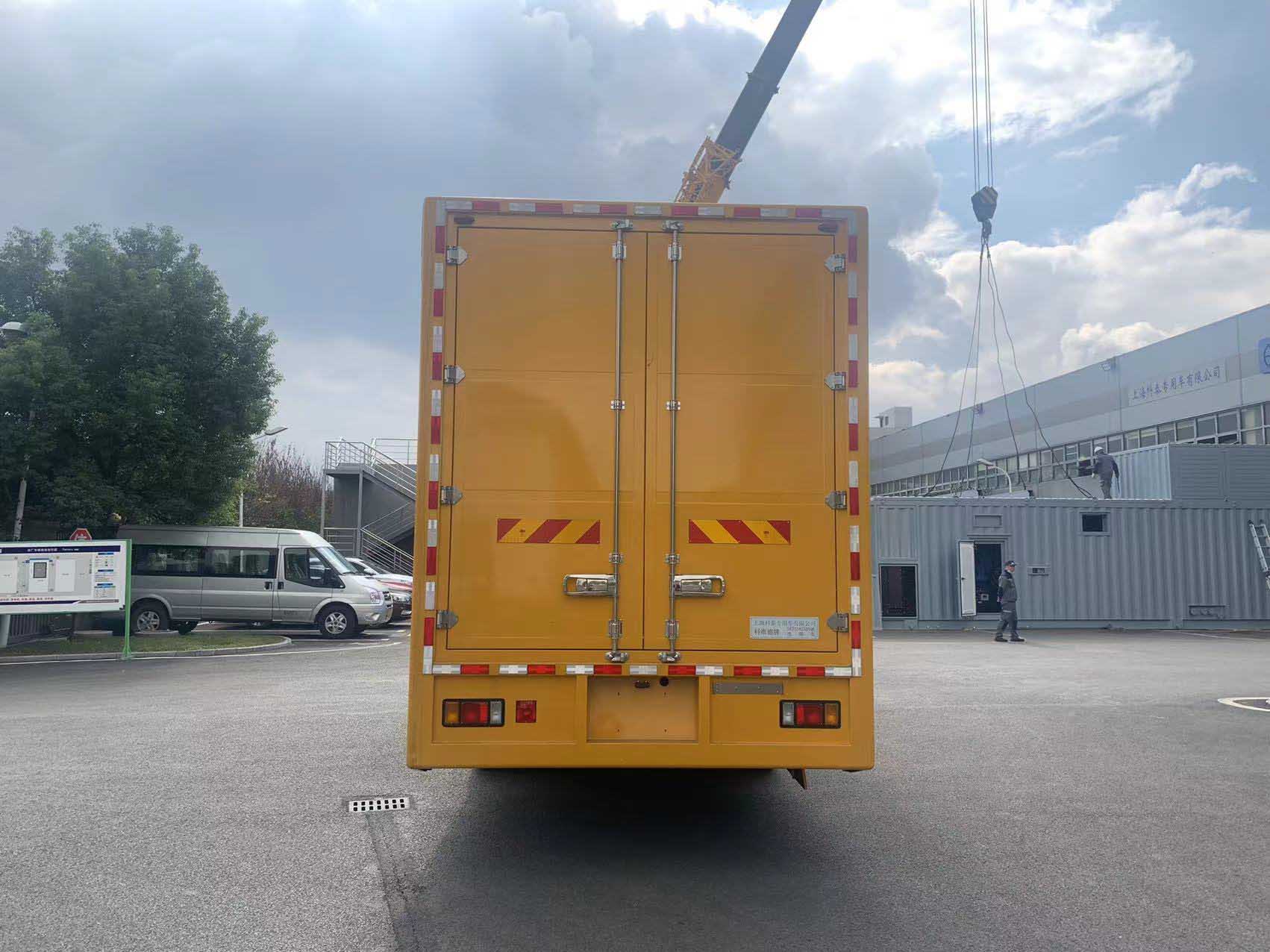 五十鈴應(yīng)急電源車(chē)